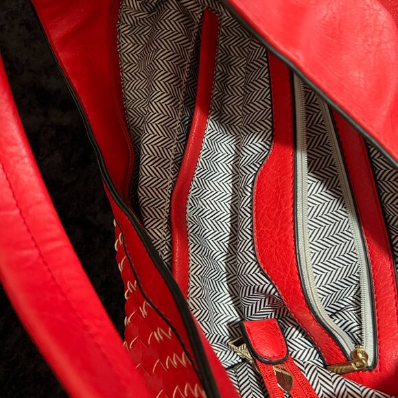 Red faux leather purse with woven front, zip close, interior pockets, outer zip - Picture 6 of 8